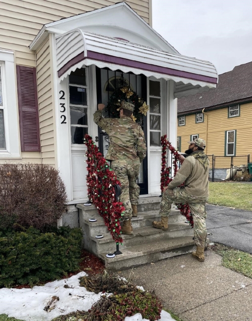 Guard Airmen check on residents in Buffalo